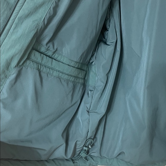 Lululemon Green Jasper Always Effortless Insulated Jacket - Picture 6 of 6